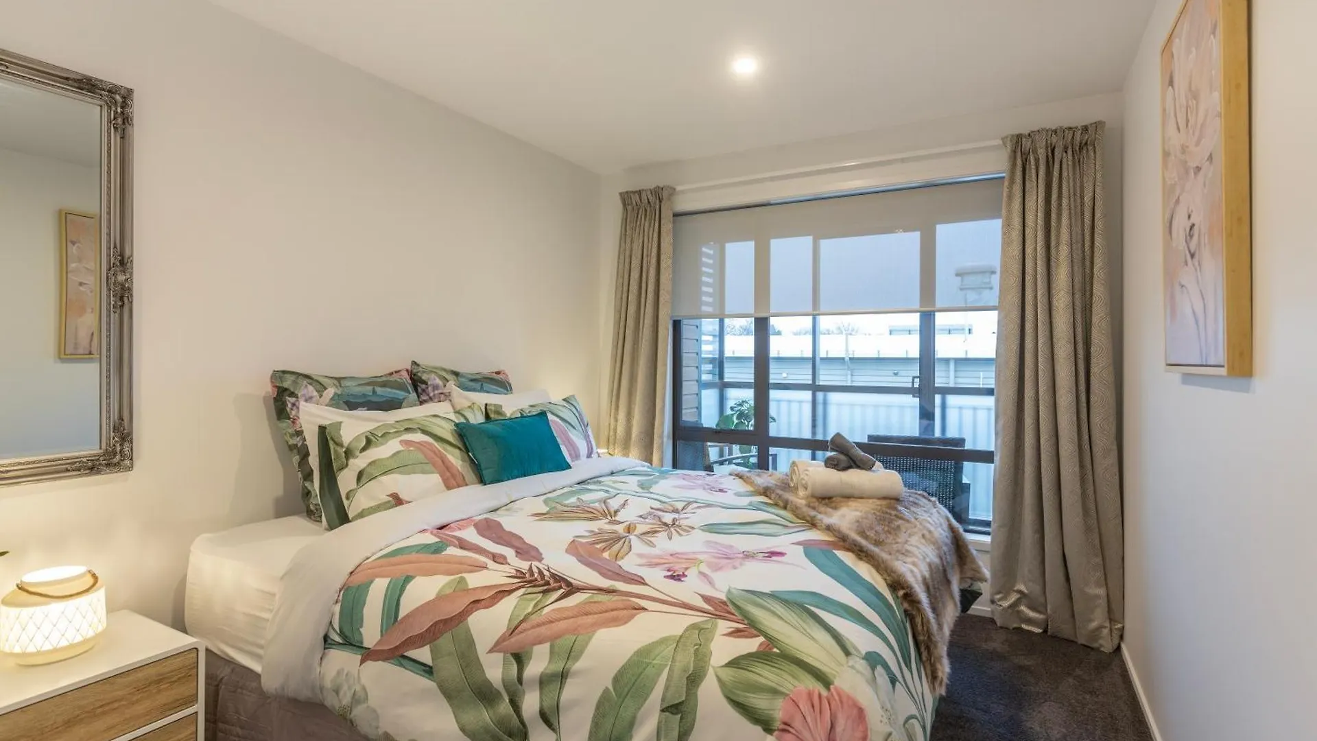 Stylish City Apartment On Bealey Christchurch