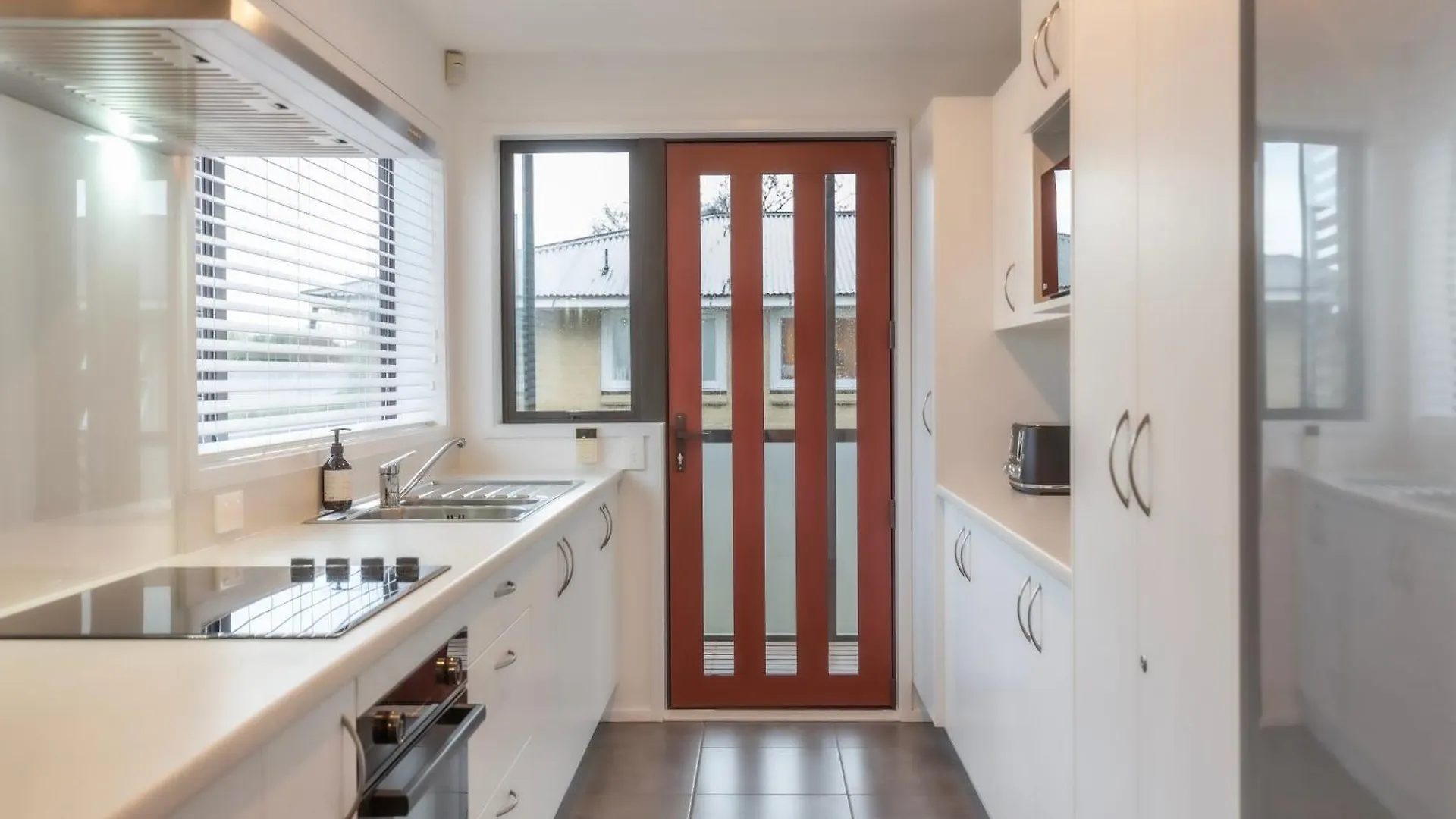 Stylish City Apartment On Bealey Christchurch